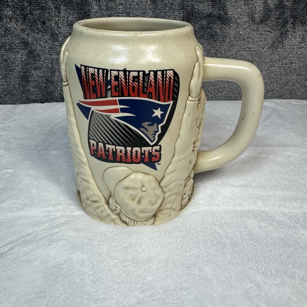 NFL New England Patriots Large Embossed 3D Ceramic Coffee Mug: 28oz, Thailand